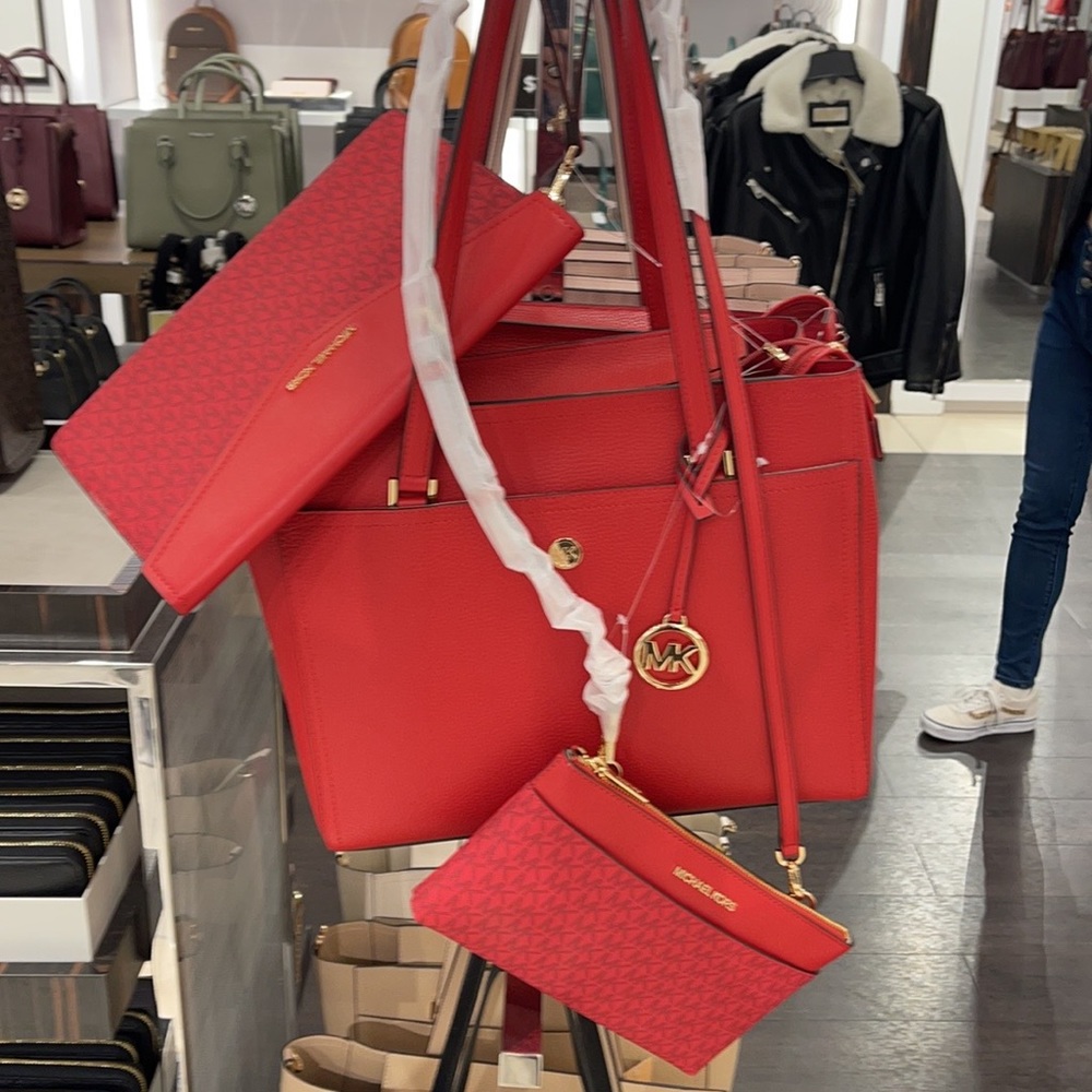 Michael Kors Maisie Large Pebbled Leather 3-in-1 Tote Bag - Picture 16 of 16